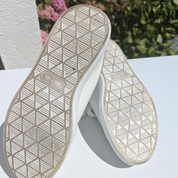 ALDO "Love" Low Top Platform Sneakers - Picture 9 of 9